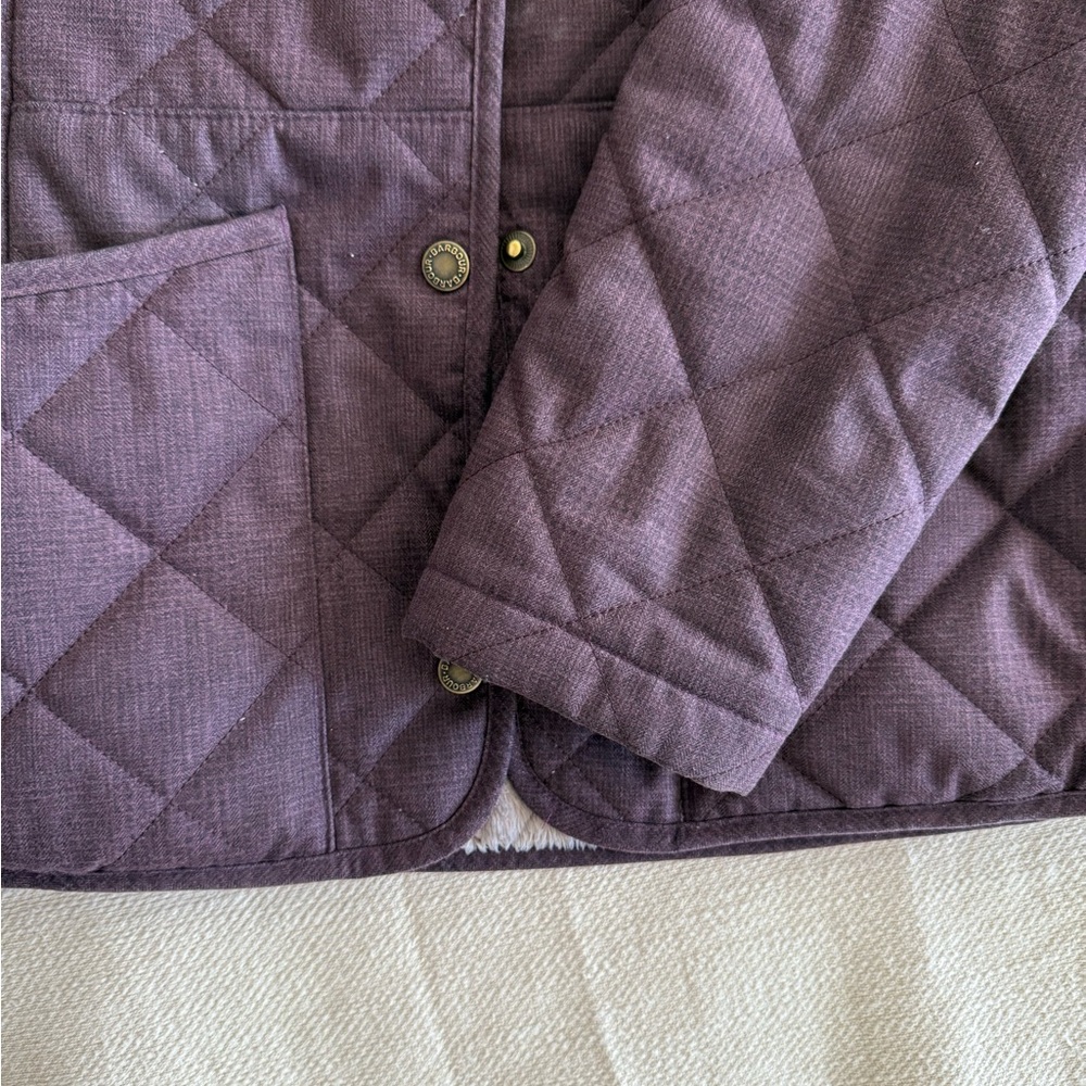 Barbour Quilted Jacket - Picture 9 of 11